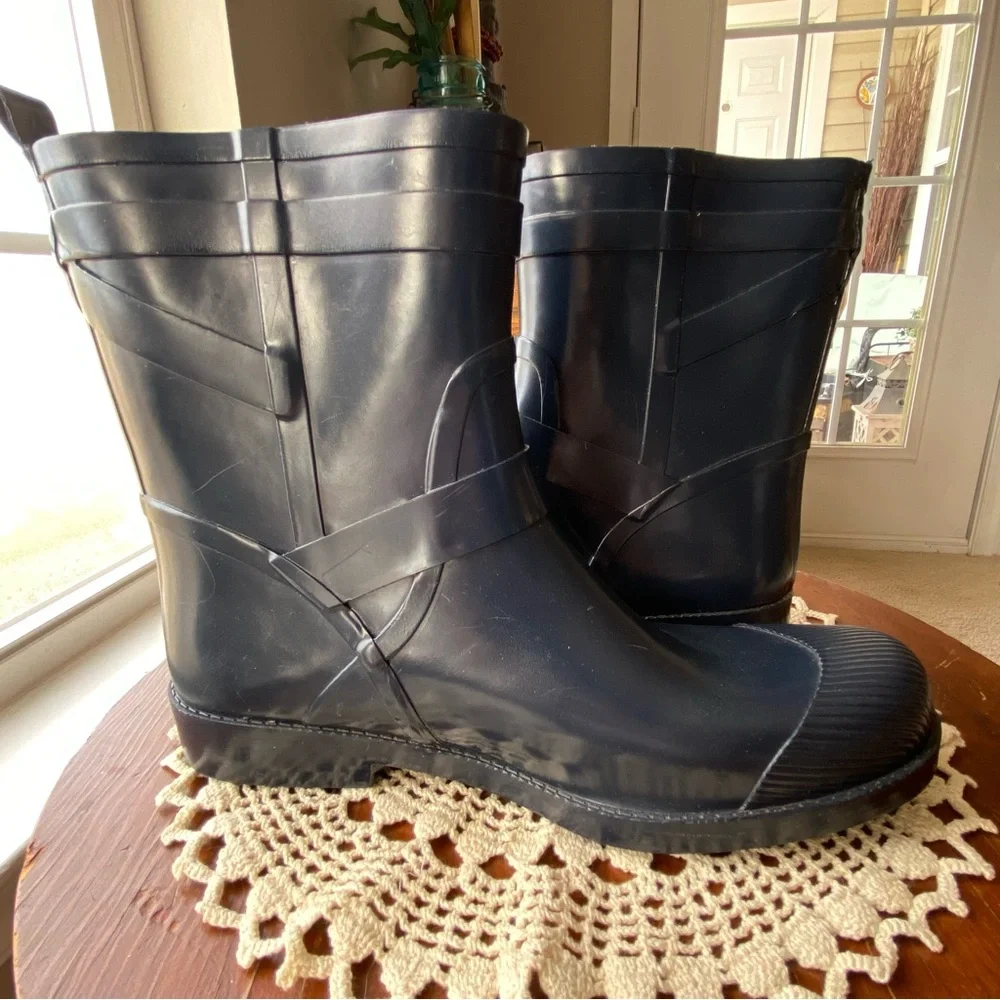 Coach Womans Navy Rain Boots NWOT